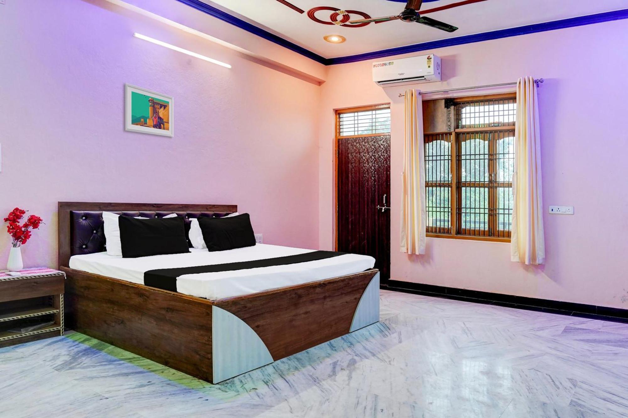Hotel O J.D. Palace Varanasi Exteriör bild