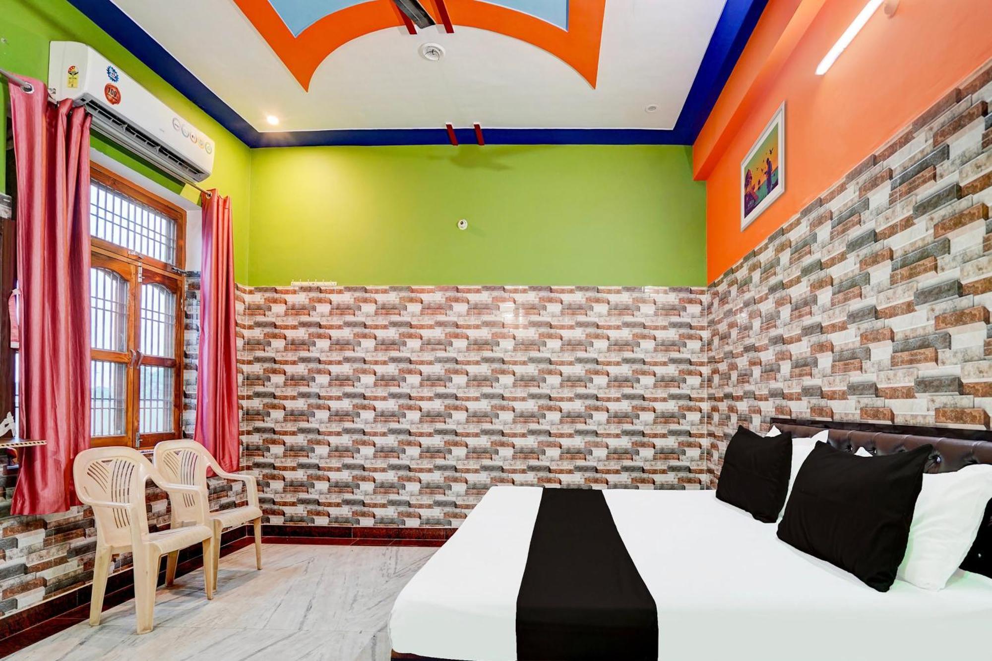 Hotel O J.D. Palace Varanasi Exteriör bild